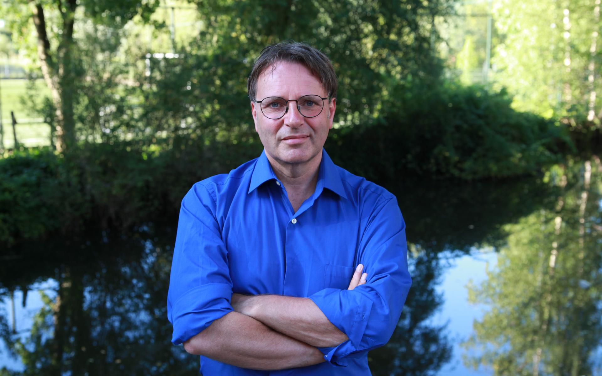 Angst voor het donker maakte Edward van de Vendel tot schrijver. Nu is